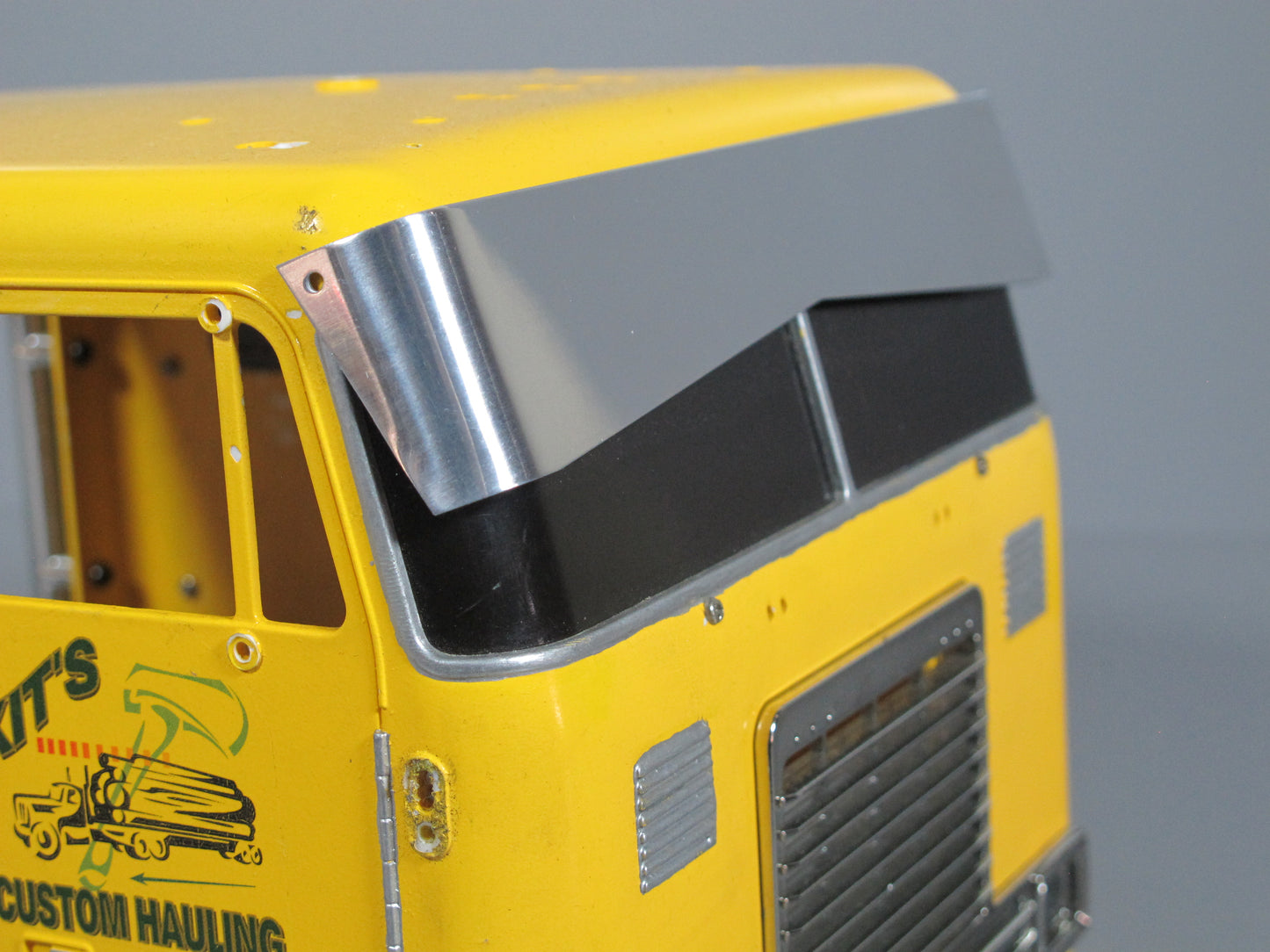 Aluminum Bowtie Style Sun Visor Block Mount Plate for Tamiya R/C 1/14 GlobeLiner Semi Truck