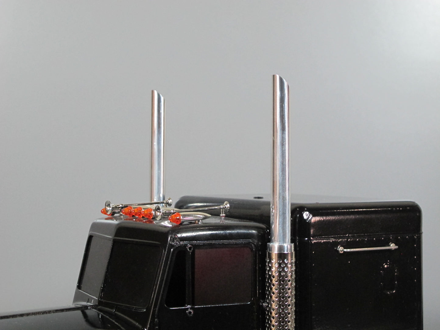 Pair Aluminum Stove Angle Cut Stack Exhaust Upper Pipe for Tamiya R/C Toy 1/14 King Hauler Globeliner
