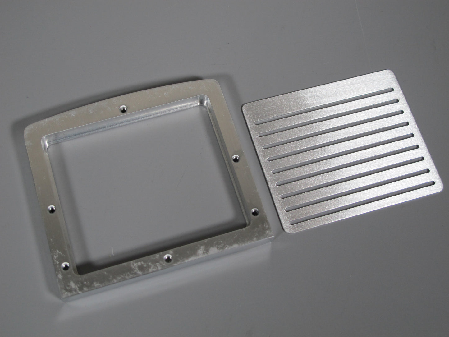 Aluminum Front Grill Billet Shield Plate Style for Tamiya 1/14 Semi King Hauler Grand Hauler Truck