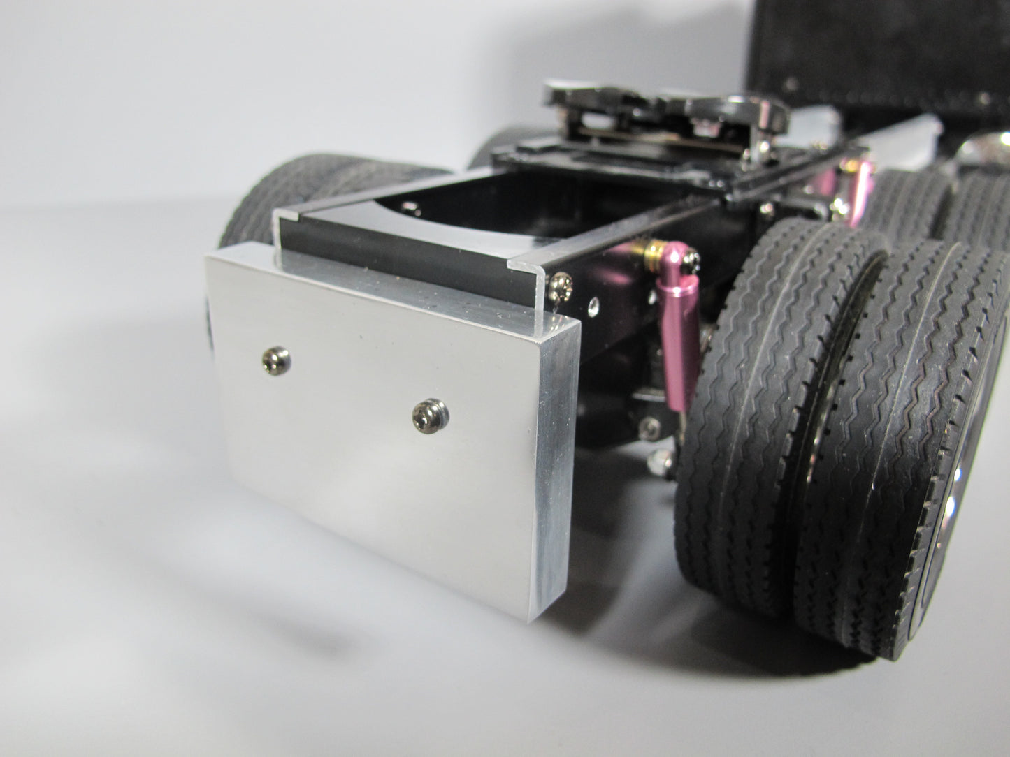 Aluminum Rear Bumper Block Style for Tamiya R/C Toy 1/14 Globeliner King Hauler Grand Hauler