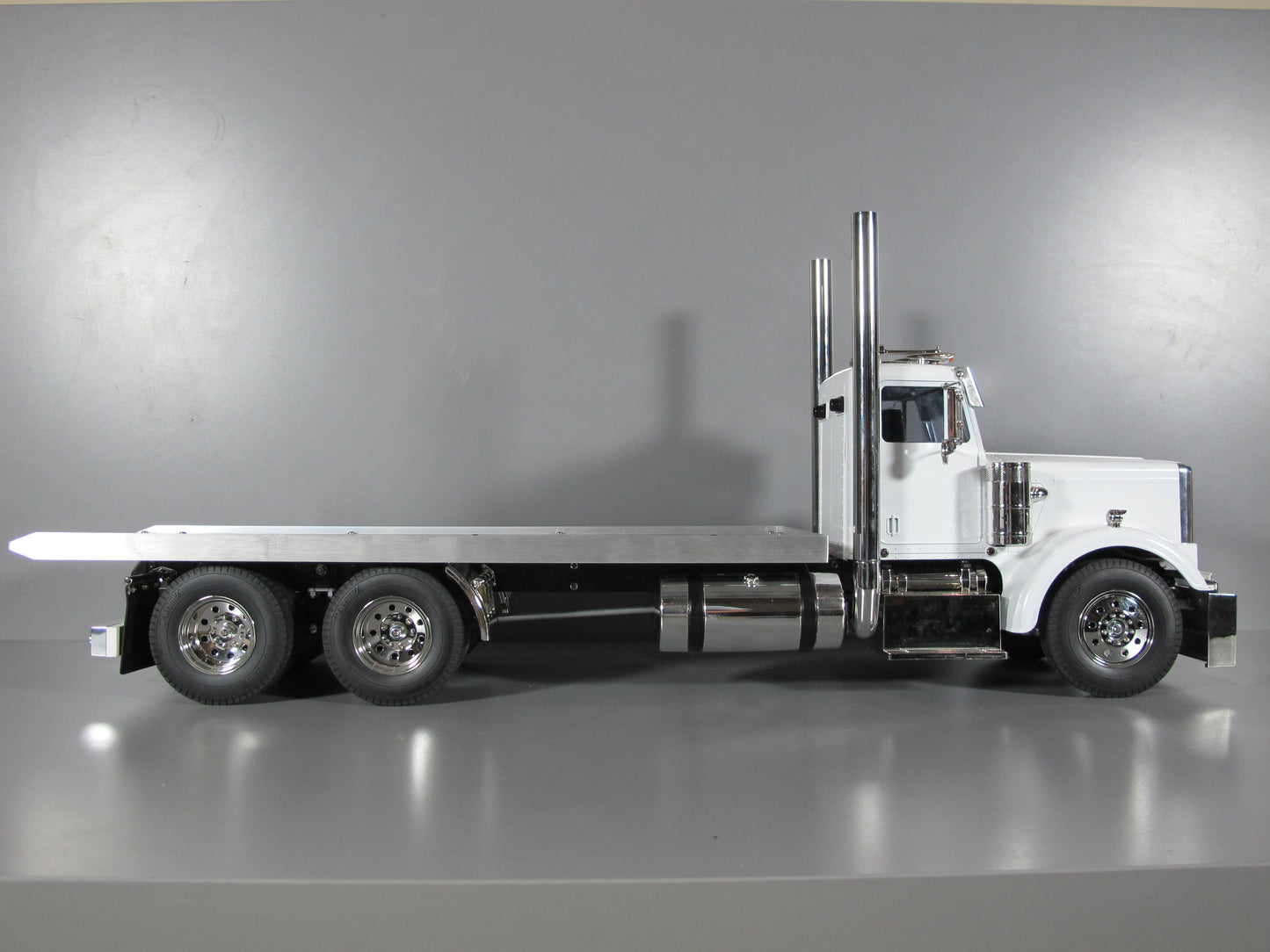 Aluminum 19 inch Flat Rear Bed Deck Section "ONLY" for custom Tamiya 1/14 R/C Toy King Hauler Grand Hauler Globeliner Semi Truck