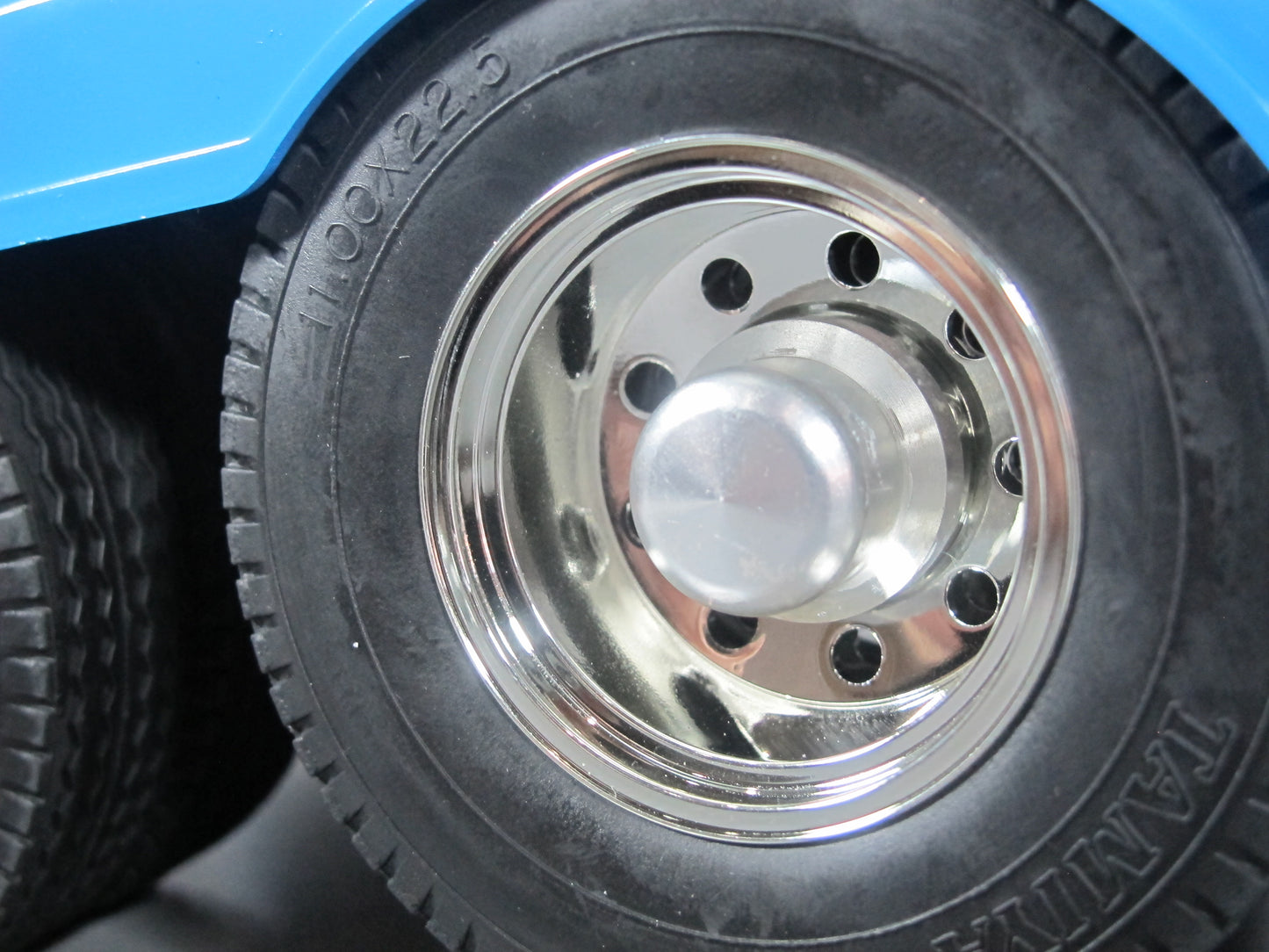 Aluminum Front & Rear Wheel Hub Lock Nuts Set for Tamiya R/C 1/14 King Hauler Grand Hauler Knight Hauler Man Globeliner Scania Actros Volvo