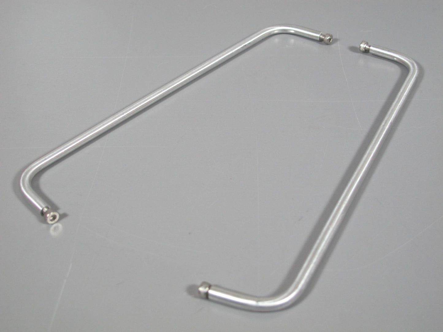 Pair Aluminum Side Bed Trunk Side Rail Bar for Tamiya 1/10 R/C Toy Toyota Hilux Pickup Truck