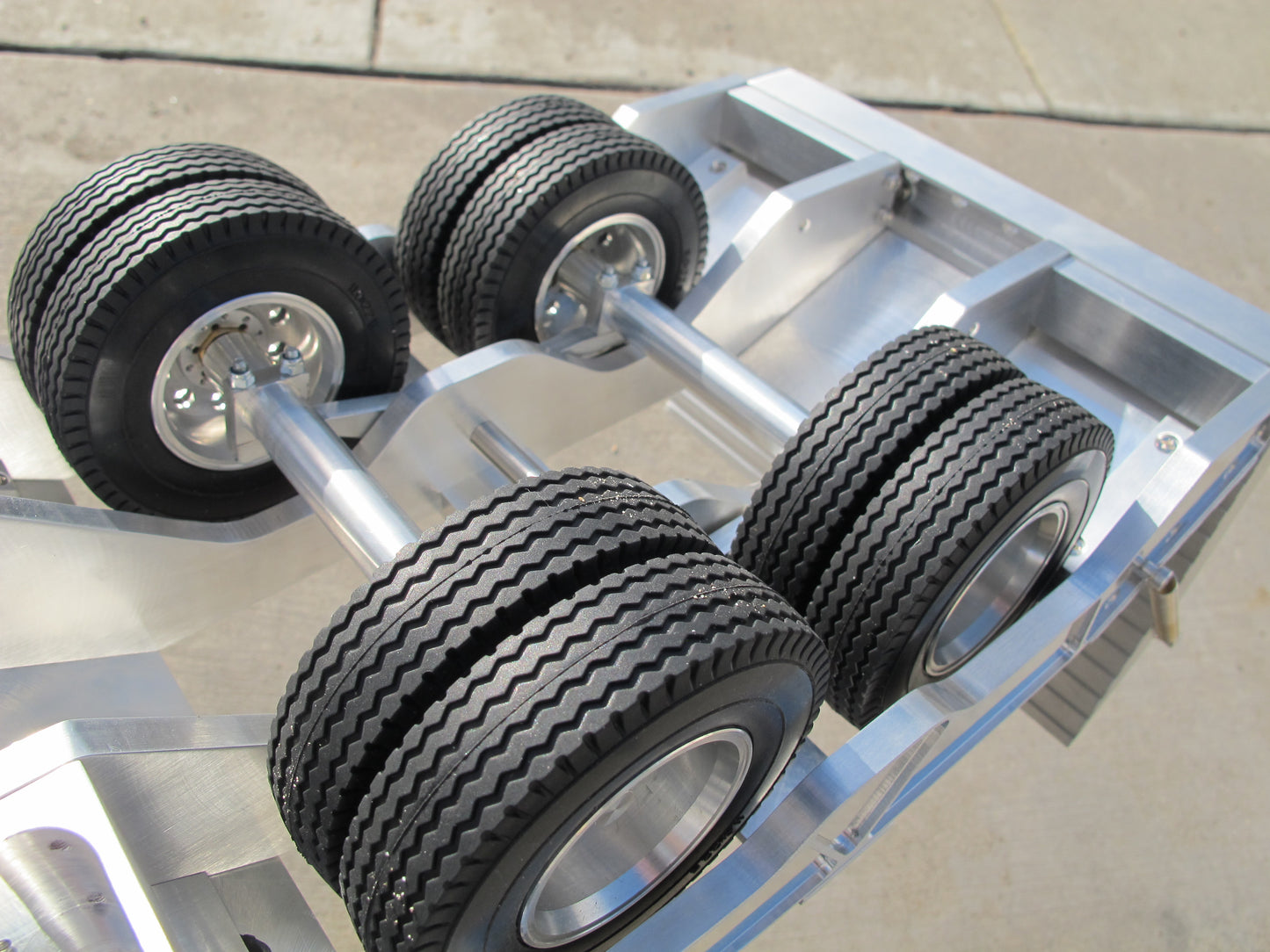 Aluminum Toy 2-Axles Flatbed Deck Gooseneck Trailer for Tamiya R/C 1/14 King Hauler Grand Hauler Knight Hauler Cascadia Globeliner Scania Actros Aeromax
