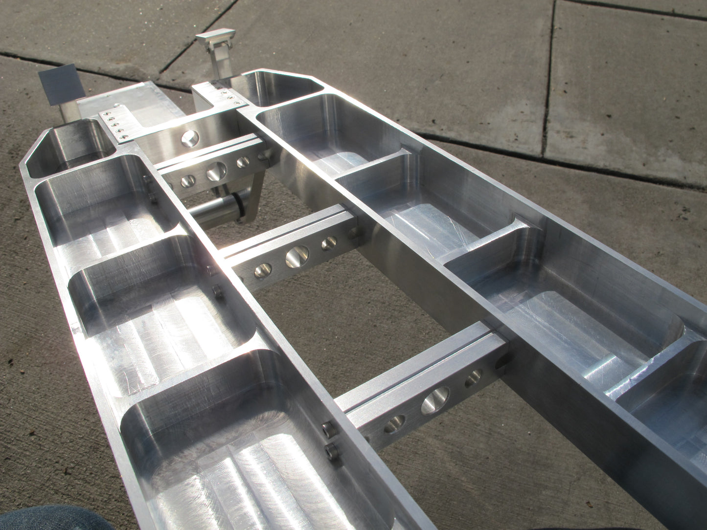 Aluminum Toy 2-Axles Flatbed Deck Gooseneck Trailer for Tamiya R/C 1/14 King Hauler Grand Hauler Knight Hauler Cascadia Globeliner Scania Actros Aeromax