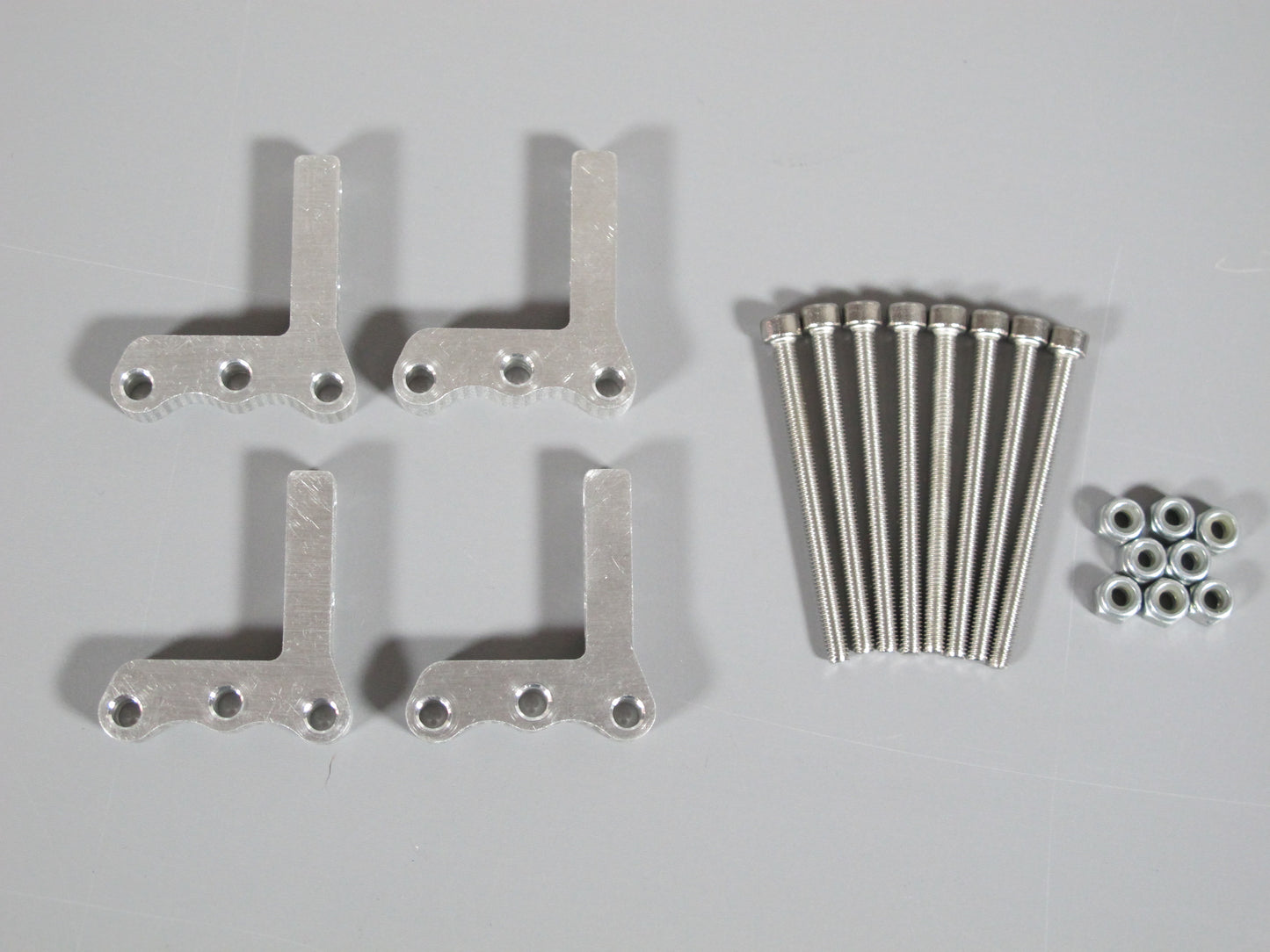 4x Reposition Axle Suspension Mount Bracket for Tamiya 1/10 R/C Toy Toyota Hilux Tundra Pickup Ford F350