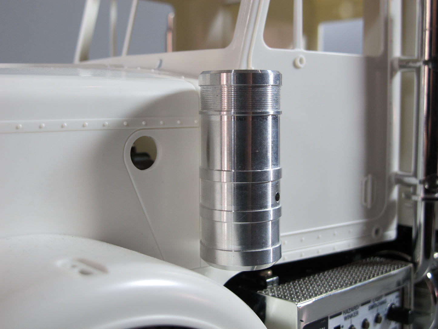 Pair Solid Aluminum Side Air Cleaner Intake Tank for Tamiya 1/14 Semi King Hauler Grand Hauler Truck
