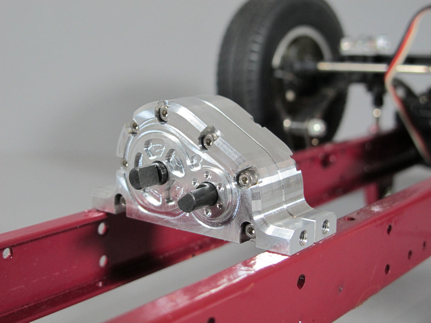 Aluminum Chassis Mount Transfer Case 2:1 Reduction Auxiliary Transmission Gear Box for Tamiya R/C 1/14 1/10 King Hauler Grand Hauler Knight Hauler Cascadia Aeromax Globeliner Scania Actros