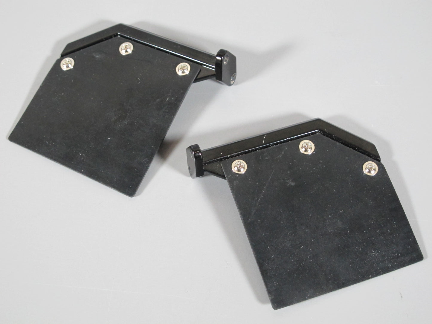 Pair Aluminum Angle Style Hanger with Black Mud Flap Guard for Toy Semi Tamiya R/C 1/14 Globeline King Knight Grand Hauler Cascadia Aeromax