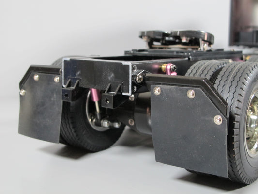 Pair Aluminum Angle Style Hanger with Black Mud Flap Guard for Toy Semi Tamiya R/C 1/14 Globeline King Knight Grand Hauler Cascadia Aeromax