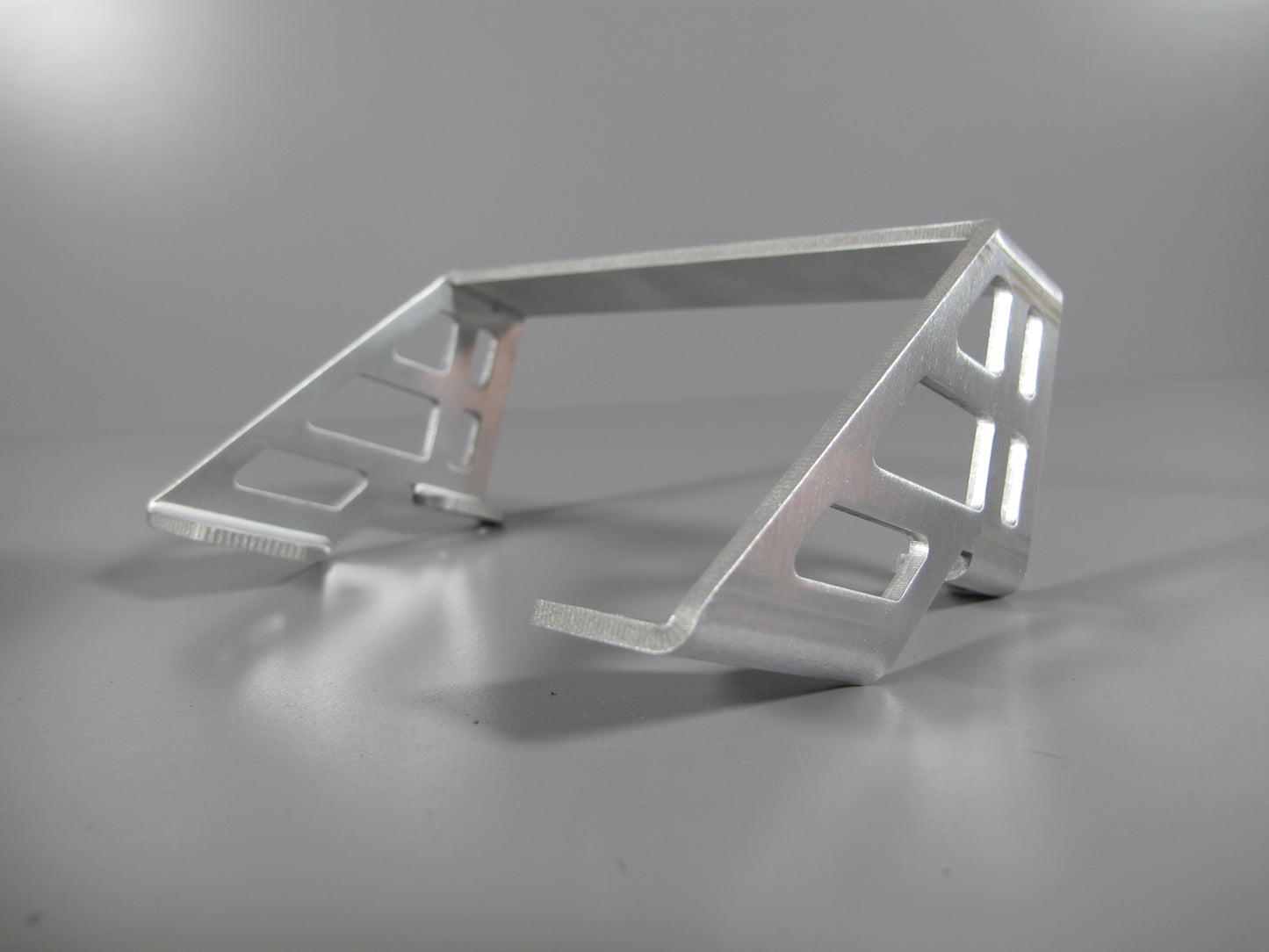 Aluminum One Piece Style Rear Bed Trunk Roll Bar for Tamiya 1/10 RC Super Clodbuster Truck