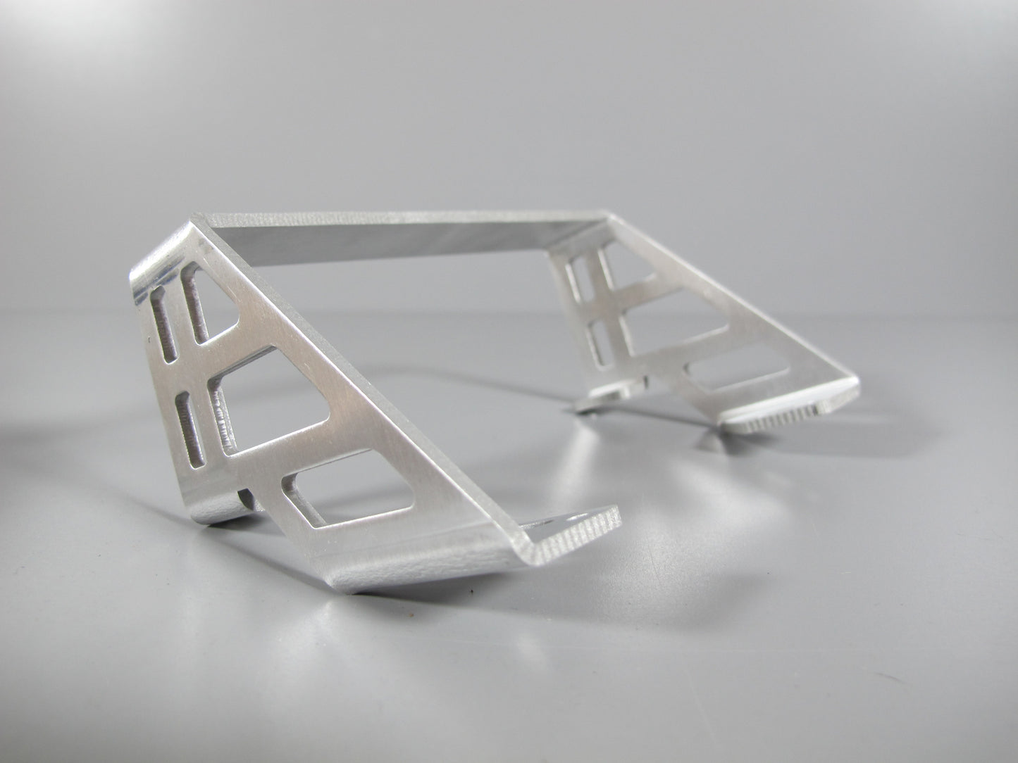 Aluminum One Piece Style Rear Bed Trunk Roll Bar for Tamiya 1/10 RC Super Clodbuster Truck