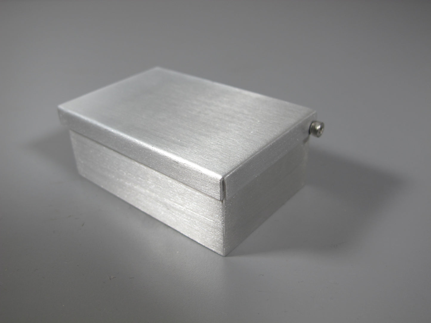 Aluminum Side Mount Tool Box with Lid for Tamiya "TOY" R/C 1/14 Trailer Flatbed Tanker Container King Hauler Grand Hauler Aeromax Scania