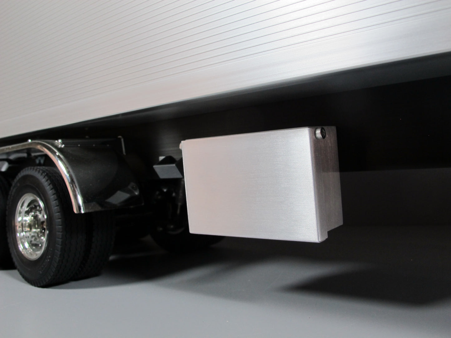 Aluminum Side Mount Tool Box with Lid for Tamiya "TOY" R/C 1/14 Trailer Flatbed Tanker Container King Hauler Grand Hauler Aeromax Scania