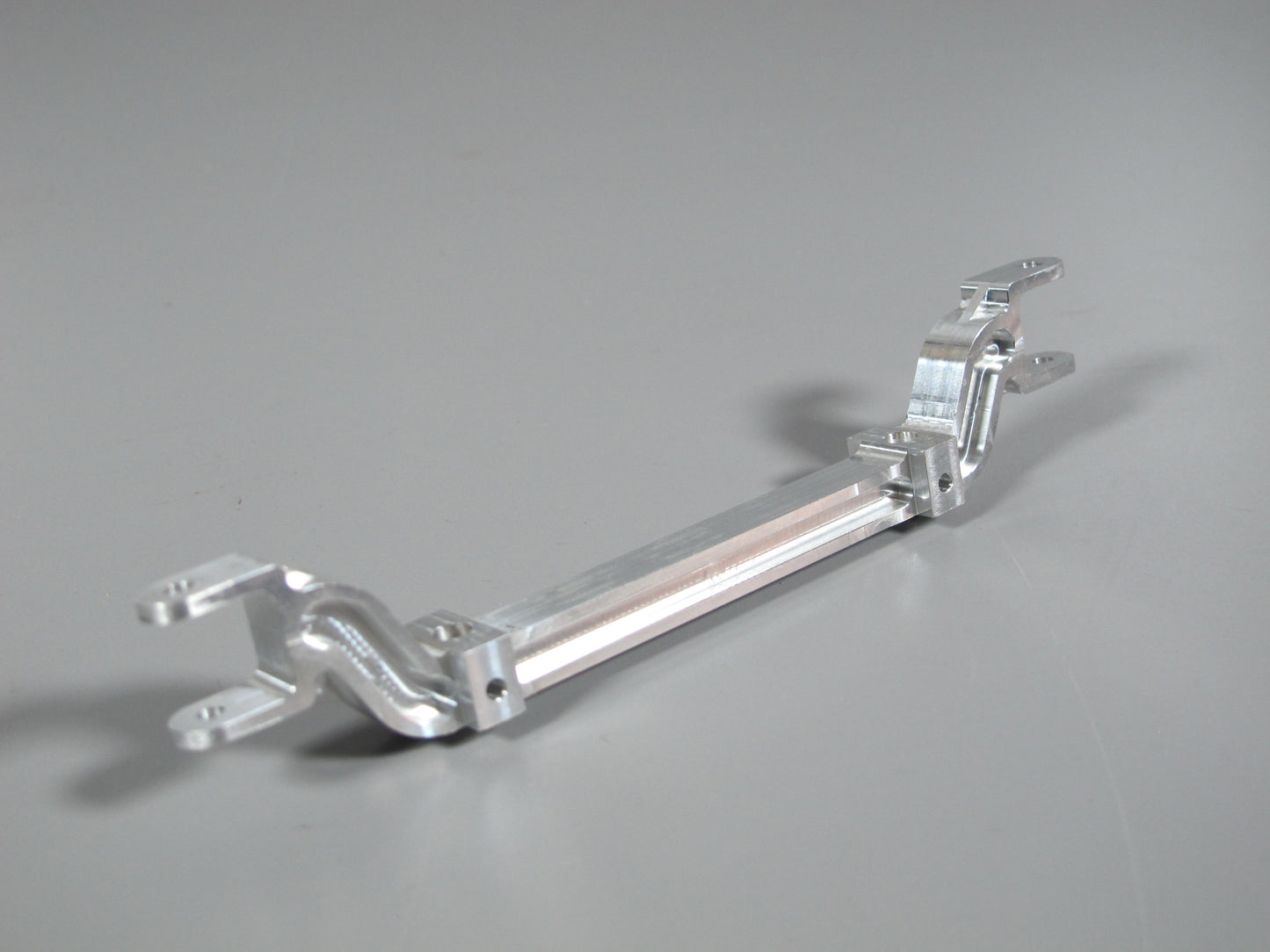 Aluminum 0.5cm Lower Front Axle Bar Upright for Tamiya 1/14 King Hauler Grand Hauler Scania Knight Hauler Globeliner Cascadia Aeromax Actrocs