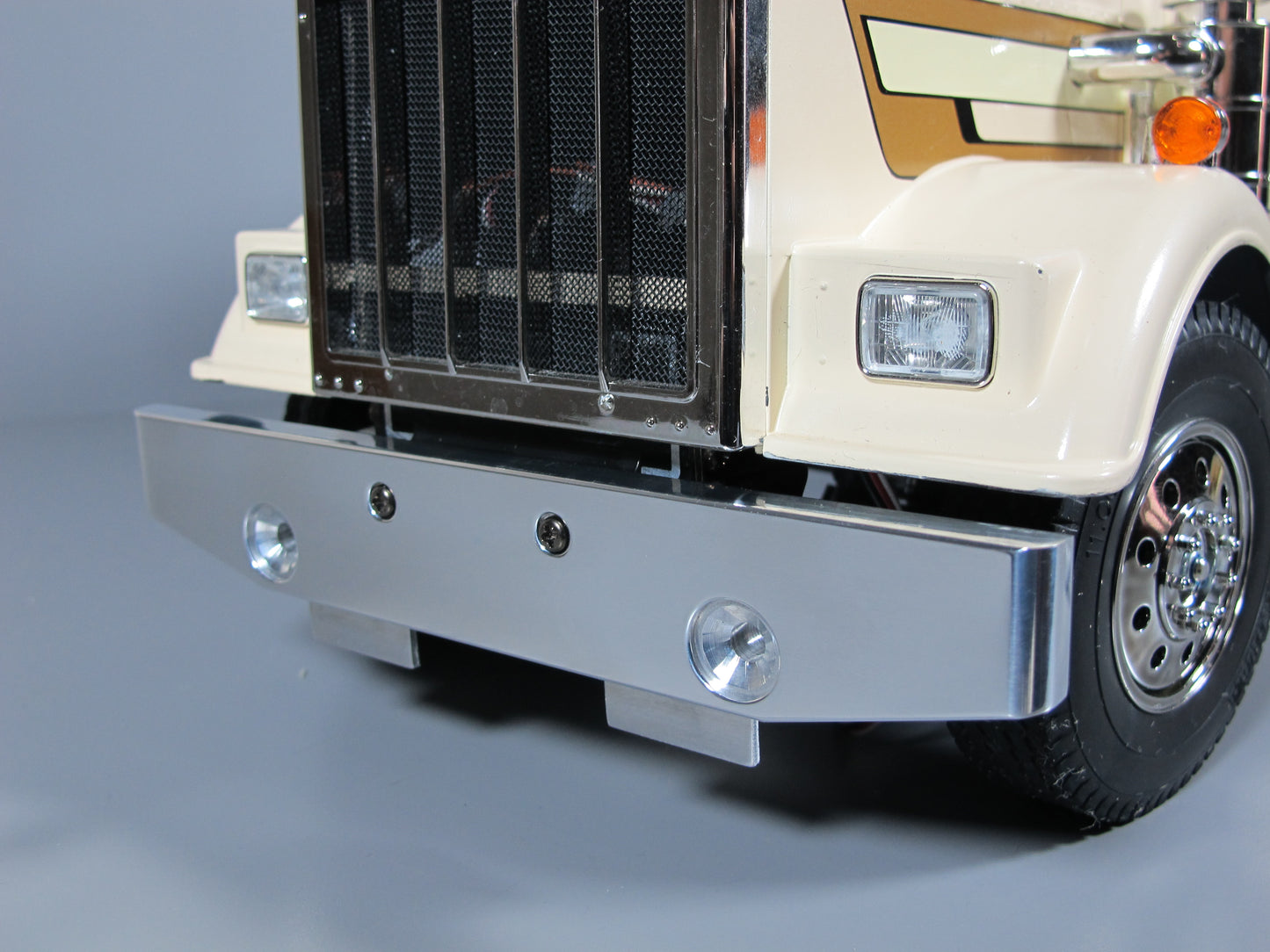 Aluminum Factory Style Front Bumper Guard for Tamiya R/C 1/14 Semi King Hauler Grand Hauler Globeliner