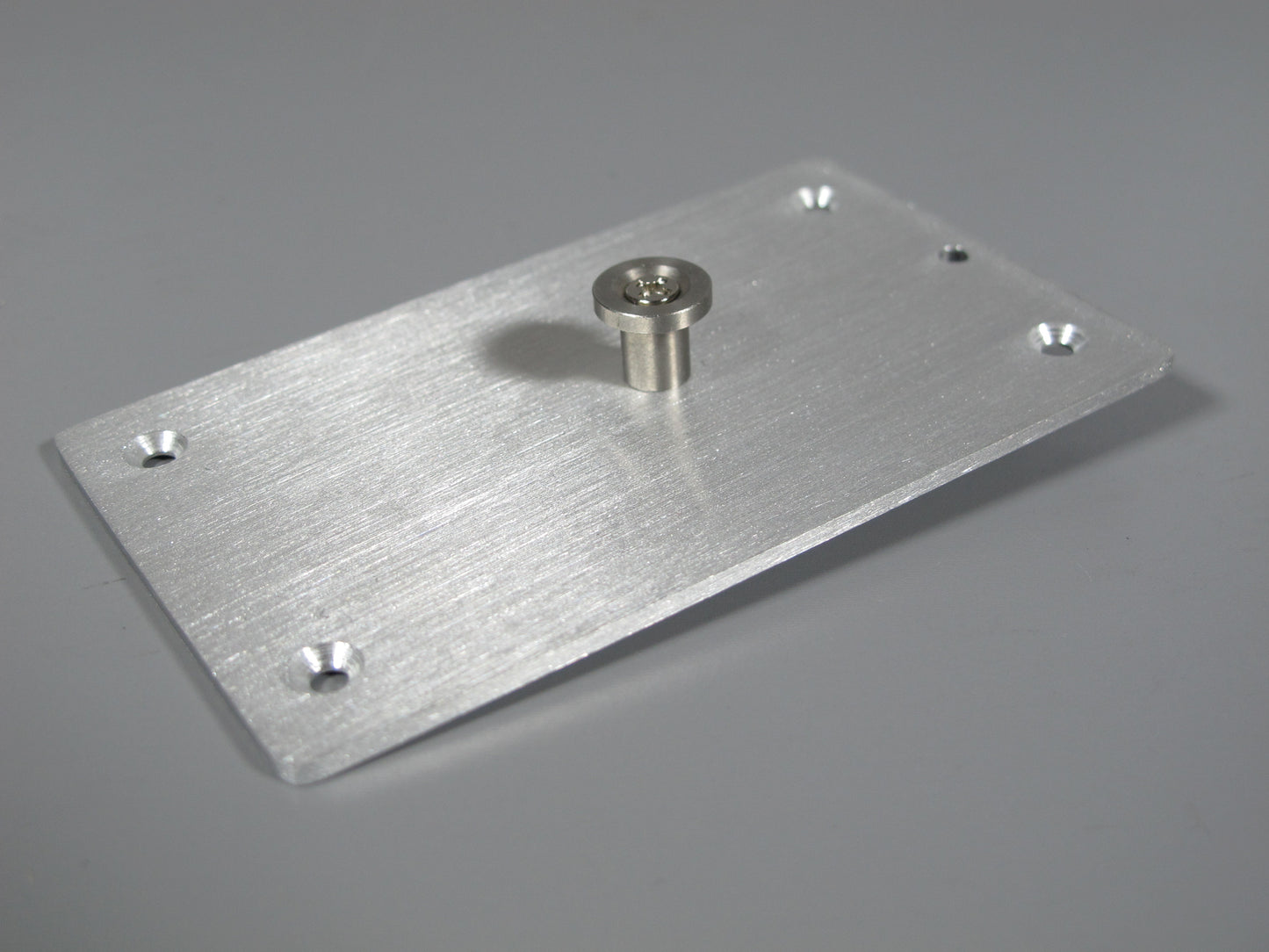 Truck Trailer King Pin + Mounting Plate 5th Wheel Coupling for Tamiya 1/14 R/C Toy Semi Trailer King Hauler Grand Hauler Knight Hauler Cascadia Globeliner Aeromax