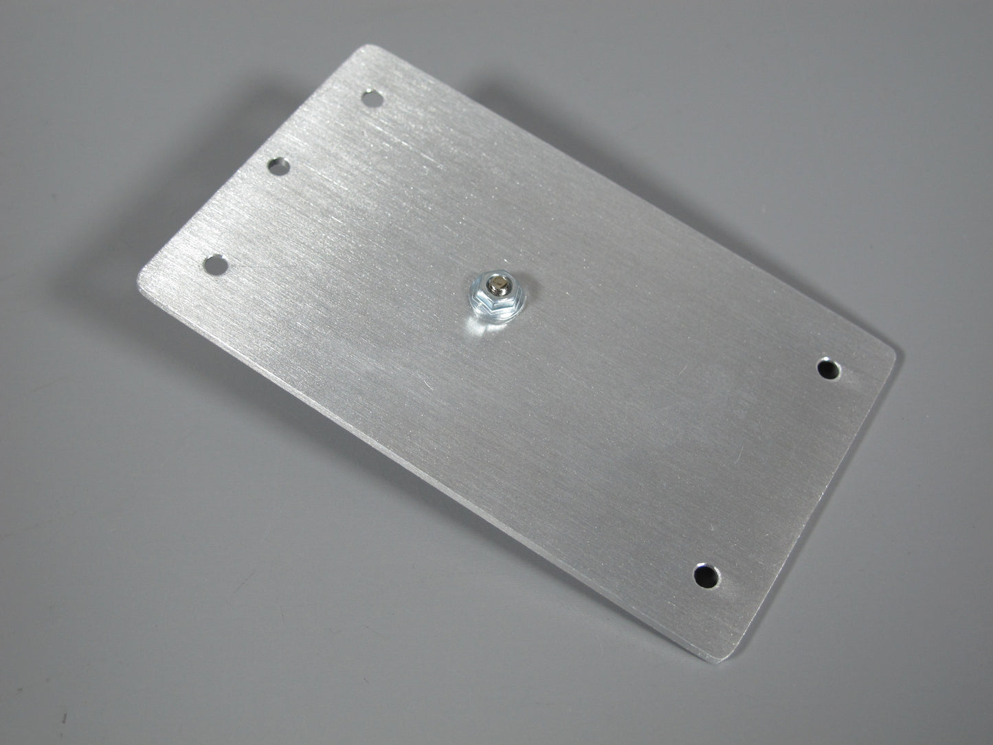 Truck Trailer King Pin + Mounting Plate 5th Wheel Coupling for Tamiya 1/14 R/C Toy Semi Trailer King Hauler Grand Hauler Knight Hauler Cascadia Globeliner Aeromax