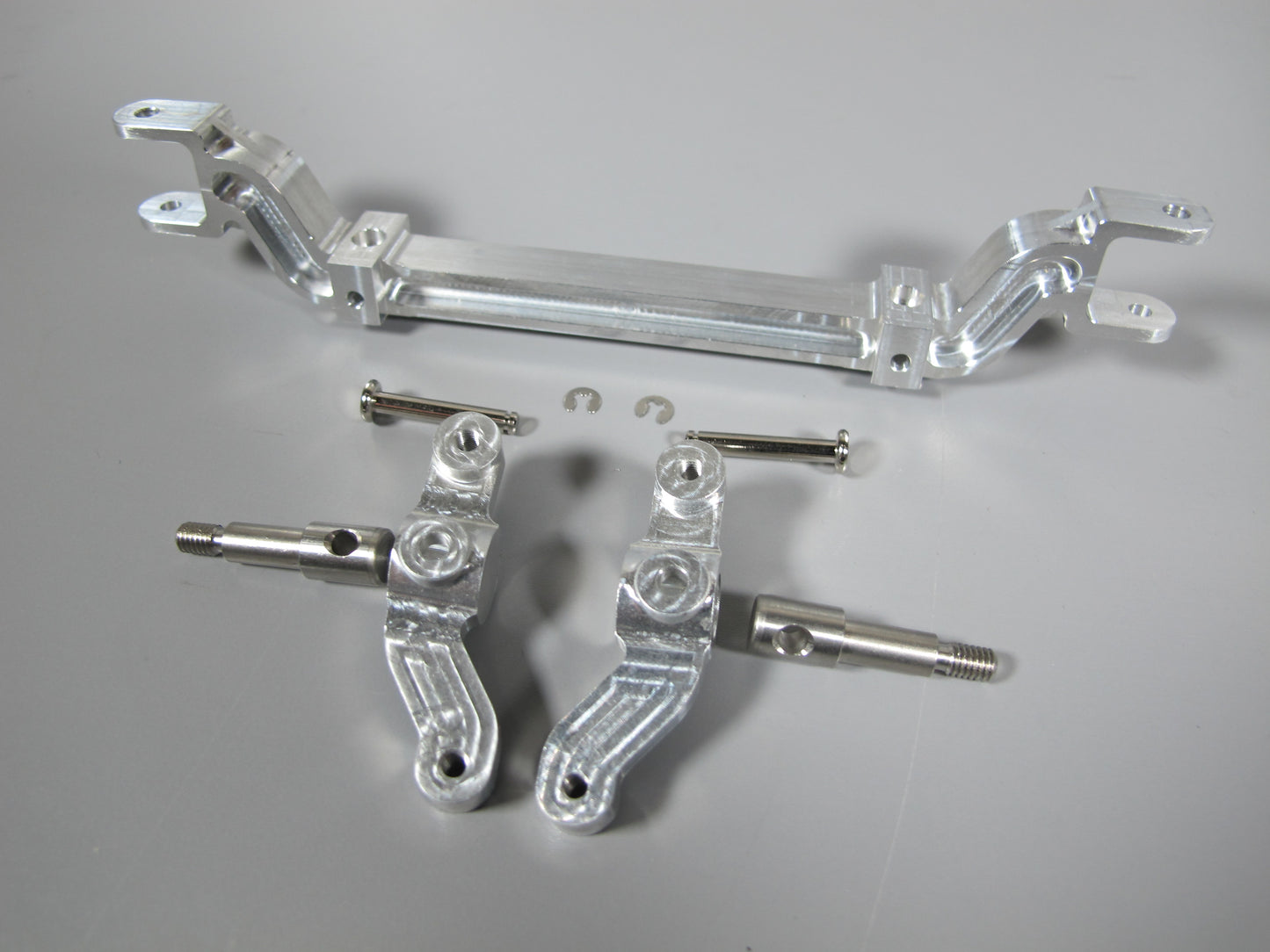Aluminum 0.5cm Lower Front Axle Upright Bar + Steering Knuckle Arm for Tamiya 1/14 King Hauler Grand Hauler Knight Hauler Cascadia Globeliner Aeromax Scania Actros Man