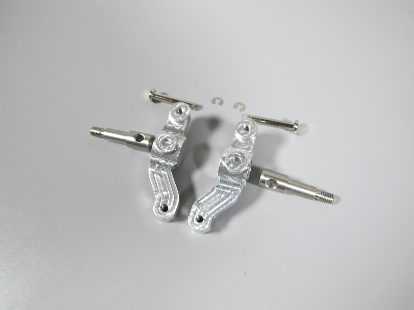 Aluminum 1cm Lower Front Axle Upright + L&R Steering Knuckle Arm for Tamiya 1/14 King Hauler Grand Hauler Knight Hauler Cascadia Aeromax Globeliner Scania Actros Man