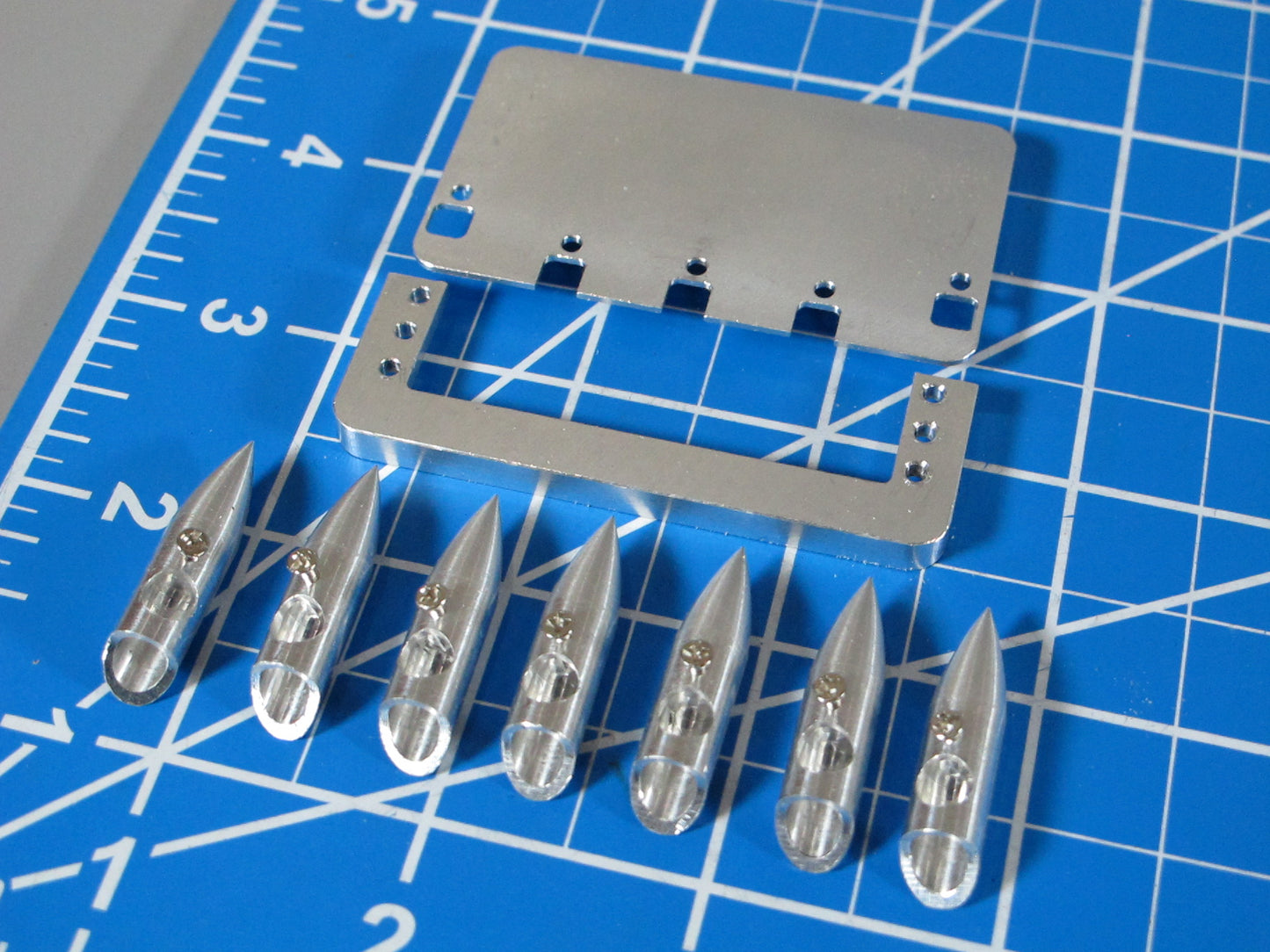 Aluminum 7x Roof Lamps Bezel + Sun Roof Cover Mounting Mount Plate for Tamiya R/C 1/14 King Hauler Grand Hauler