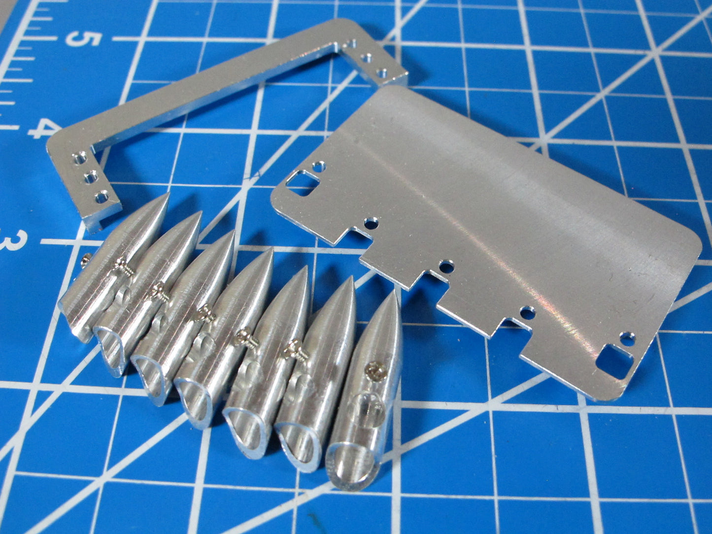 Aluminum 7x Roof Lamps Bezel + Sun Roof Cover Mounting Mount Plate for Tamiya R/C 1/14 King Hauler Grand Hauler
