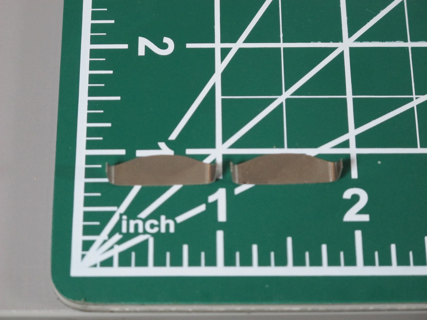 Pair Aluminum Upper Headlight Bezel Housing for Tamiya R/C TOY 1/14 King Hauler Globeliner