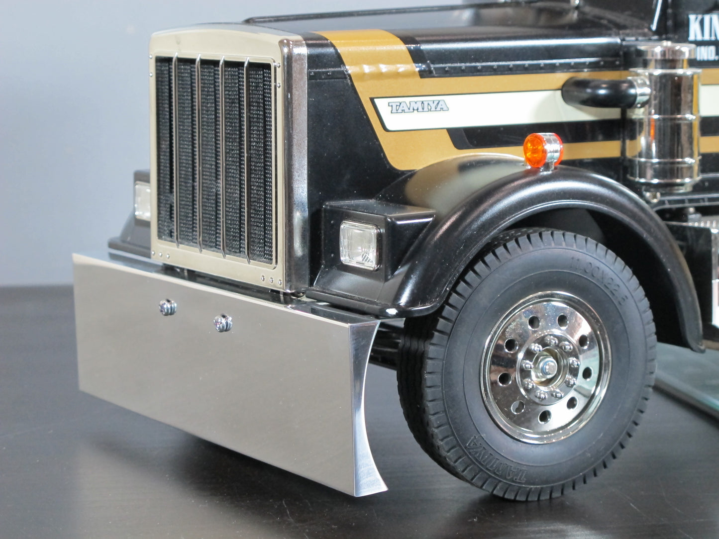 Aluminum Front Lower Bumper for Tamiya R/C 1/14 GlobeLiner King Hauler Grand Hauler Knight Hauler